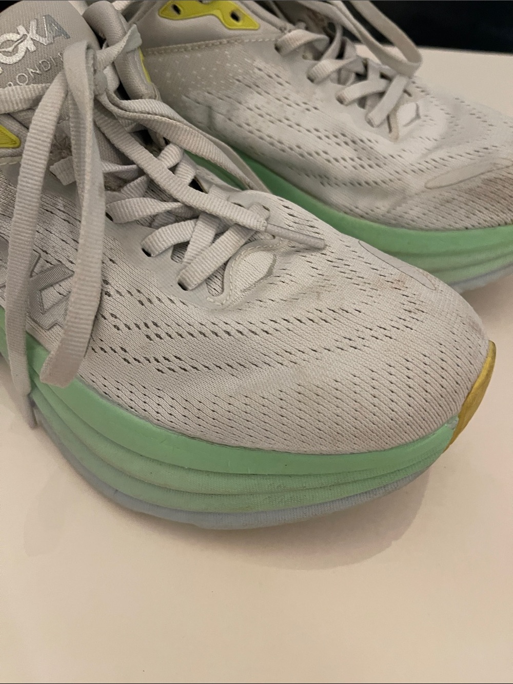 Hoka Women's Gray, Mint and Yellow Running Shoes size 8b Bondi 8 - Picture 9 of 10